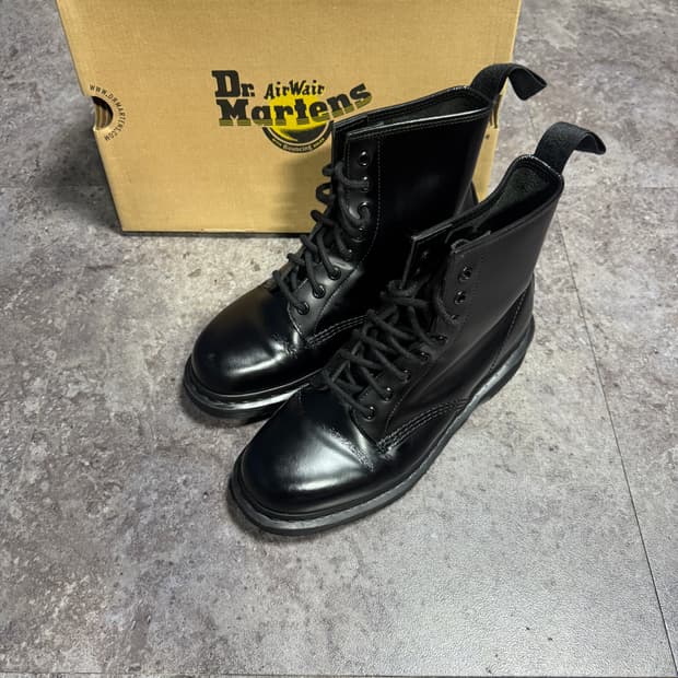 닥터마틴 1460 모노 260
