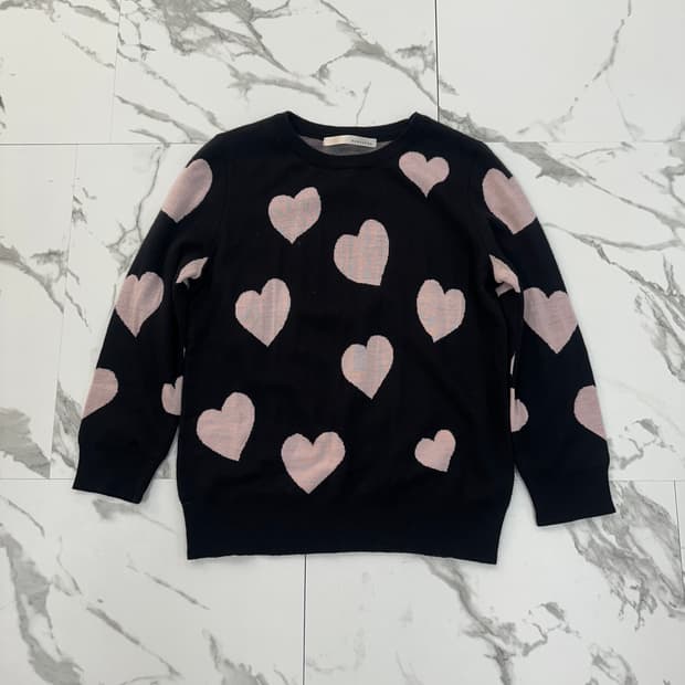 레니본 하트 패턴 니트