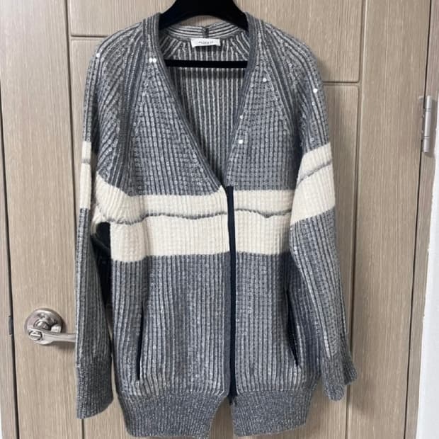 정가 200만원 이태리 캐시미어 스팽글 가디건 아뷰 청담동 편집매장 