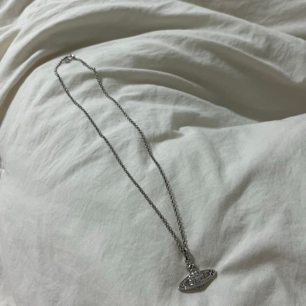 비비안웨스트우드 목걸이