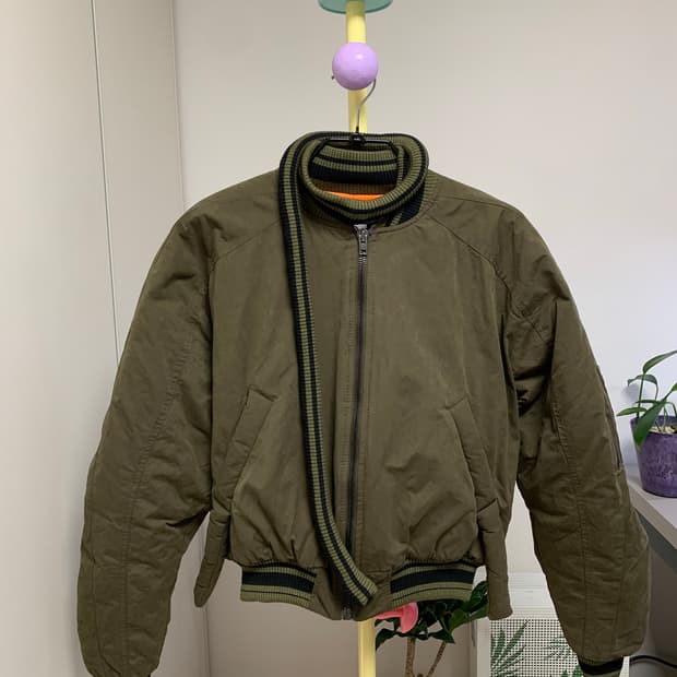 새상품) 오토링거 24FW 시그니처 봄버