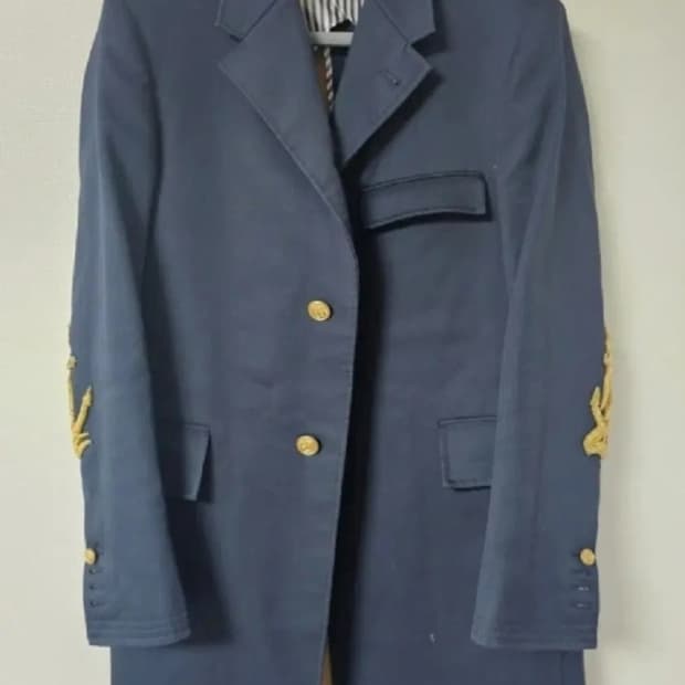 톰브라운 앵커자수 금장코트(1/간지끝판왕/매장정품)