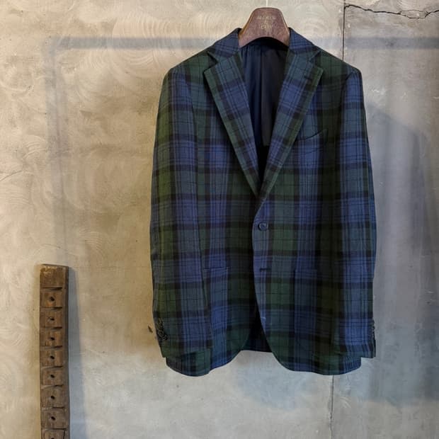 맨온더분 아이리쉬 리넨 블랙와치 테일러드 자켓 100