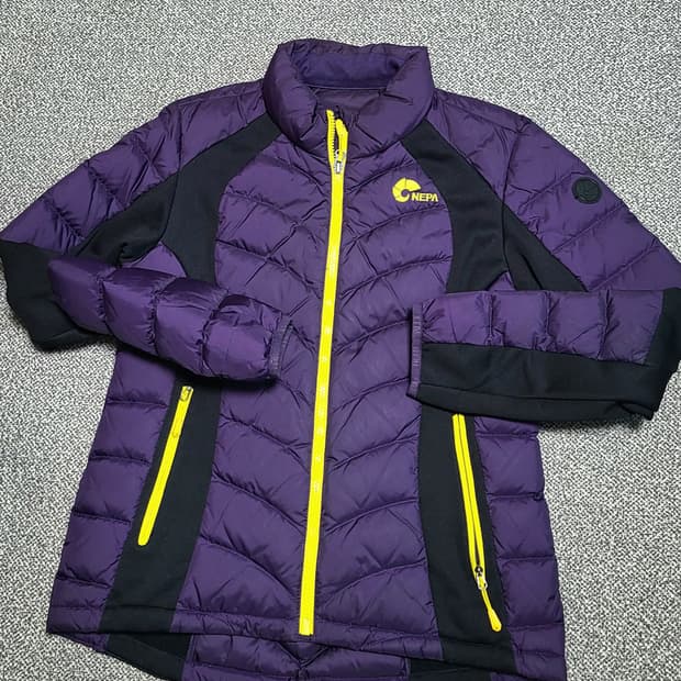 네파 여성 포레스타 덕 다운 자켓  95 정사이즈 라  85-90  가능