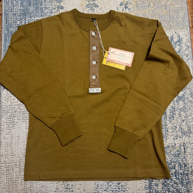 프리흴러스 헨리넥