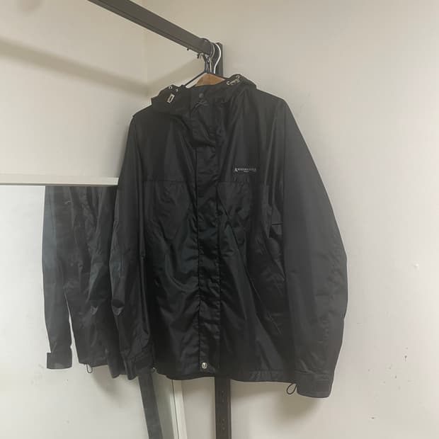 정품 마스터마인드 월드 윈드브레이커 바람막이XS