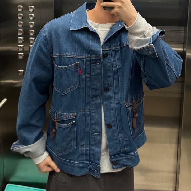 Levis red tab trucker