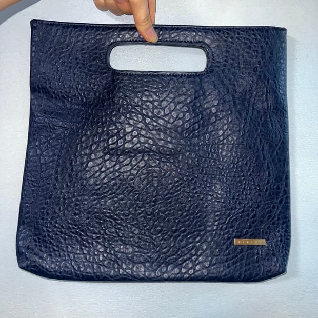 시슬리 네이비 토트 클러치