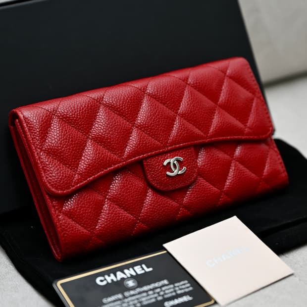 샤넬 캐비어 플랩 장지갑