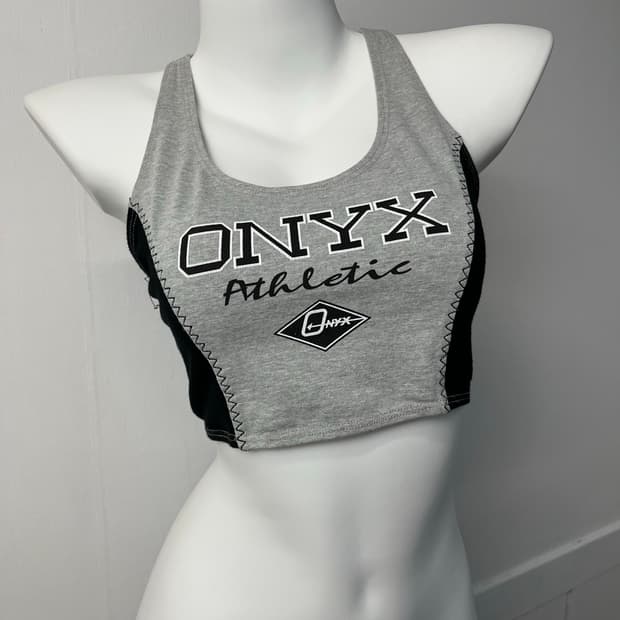 ONYX 그레이 크롭 나시