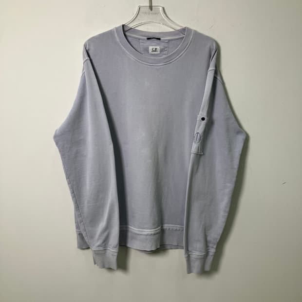 CP컴퍼니 스웨트 셔츠 105