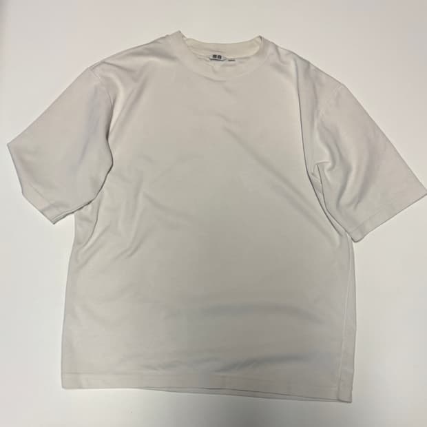 유니클로 U 미니멀 기능성 무지 반팔 티셔츠 XL 화이트