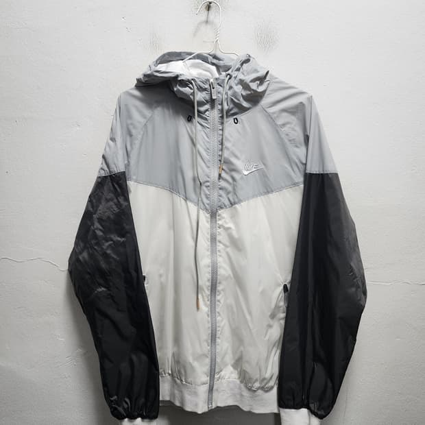 나이키 배색 바람막이 