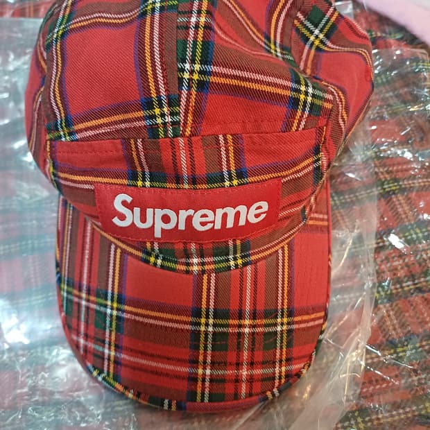 슈프림 타탄체크 캠프캡