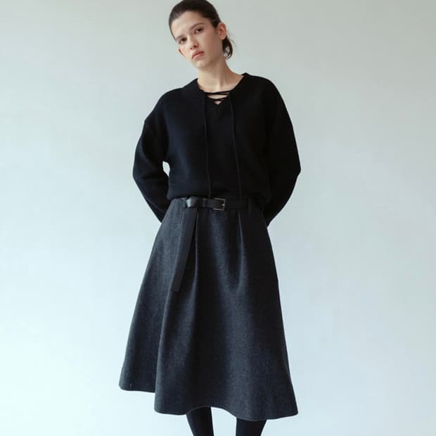 루에브르 Lace up 니트 새상품