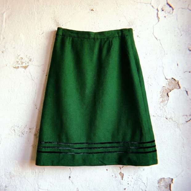 벨벳 라인 울 스커트