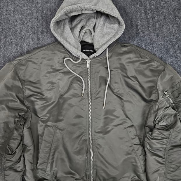 인터섹션 디테처블 후드 MA-1 항공점퍼