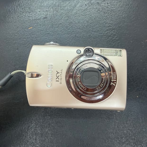 캐논 ixy digital 700