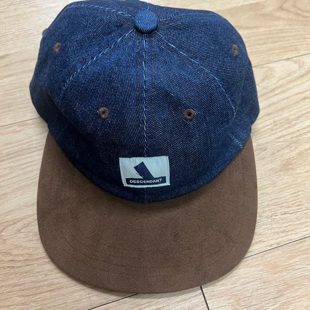 디센던트 캡