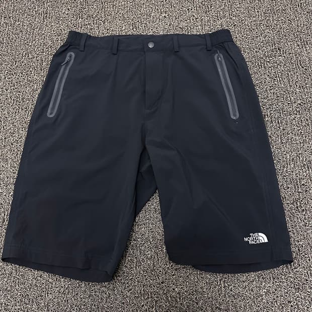 노스페이스 에센셜 등산복 반바지 팬츠 블랙 33인치