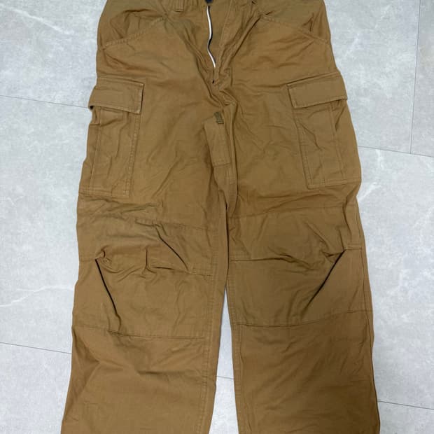 New Era 카고바지