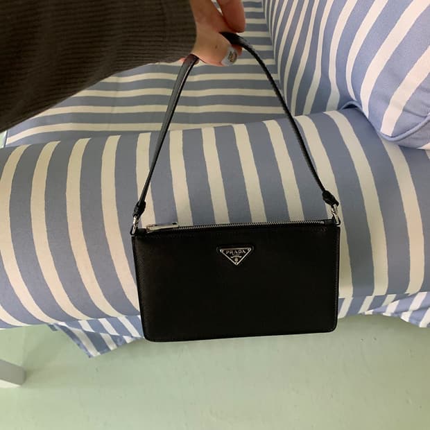 프라다 사피아노 미니 숄더백