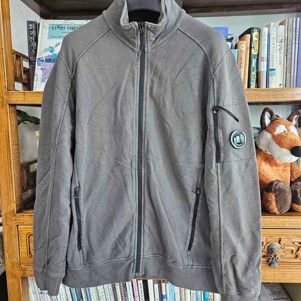 씨피컴퍼니 CP컴퍼니 집업 자켓 100-105 xl  팔아요