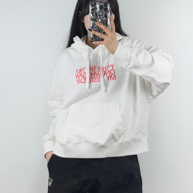 비이커 백예린 10주년 콜라보 후드티 E51