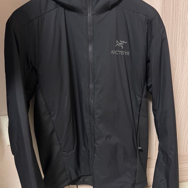 아크테릭스 아톰lt 후디 블랙 M