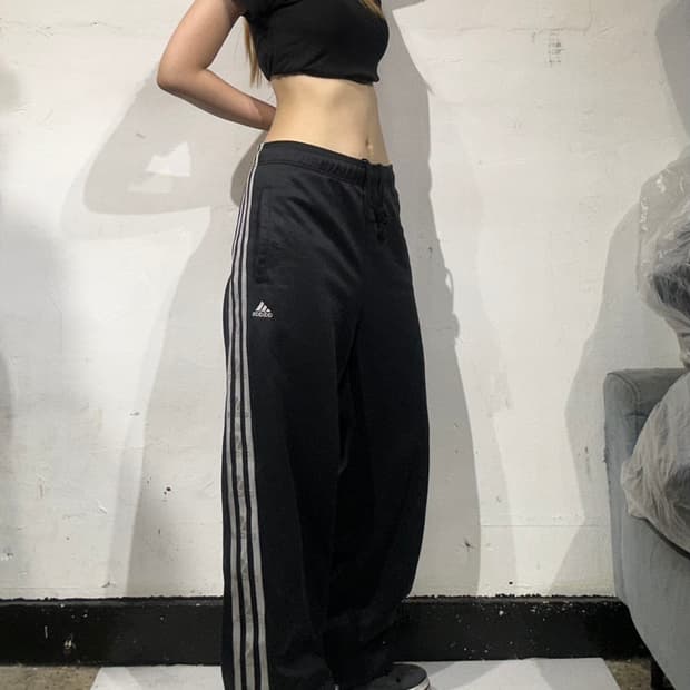 아디다스 블랙 그레이 삼선 로고 와이드 팬츠 L