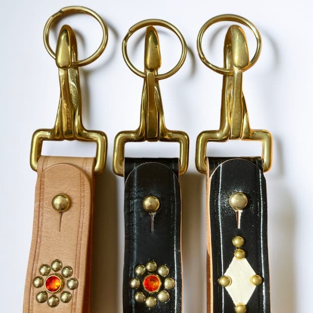 아메카지 브라스 카우하이드 키링 / 핸드메이드 레더홀더