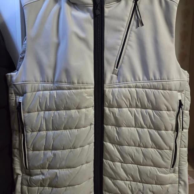 [정품] CP컴퍼니 고글 후드 패딩 조끼(52)