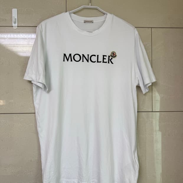 (1회착용) 몽클레어 로고 티셔츠 XL