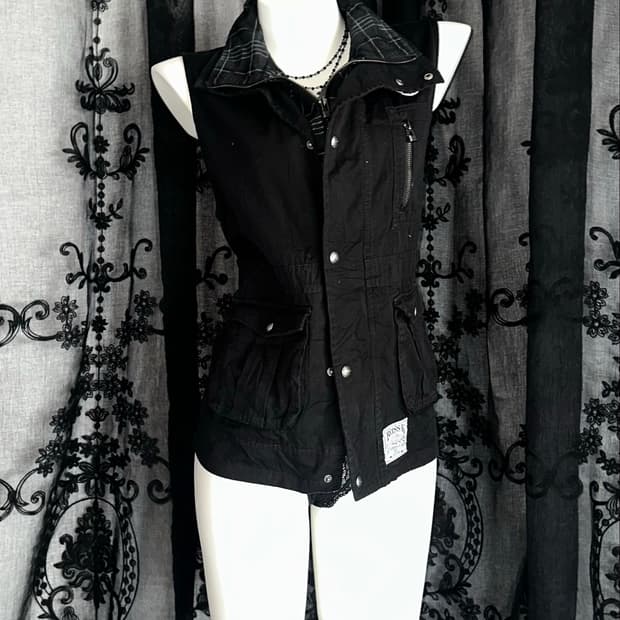#russk black utility cargo vest