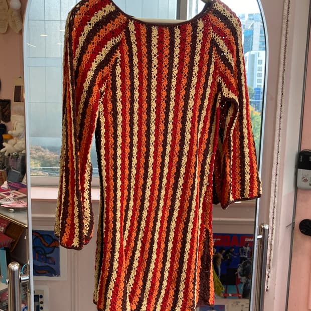 브라운 배색 스트라이프 뜨개 니트