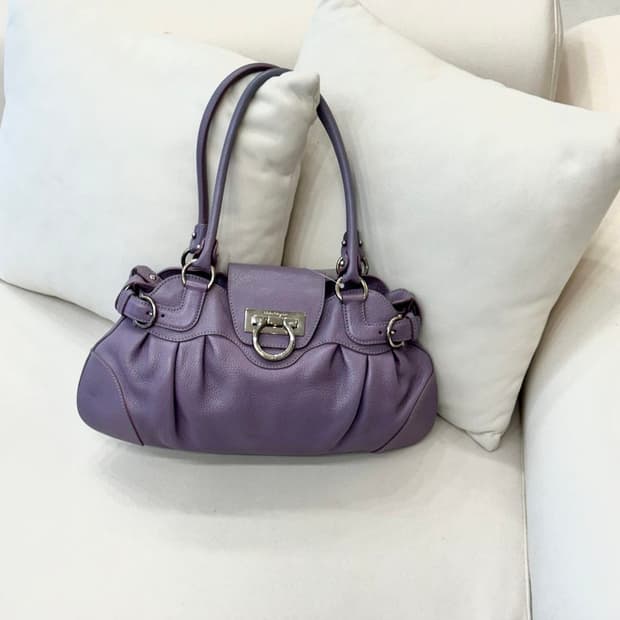 페라가모 간치니 마리사 숄더백 (정품)