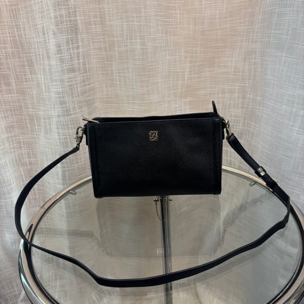 정품 루이까또즈 크로스백    