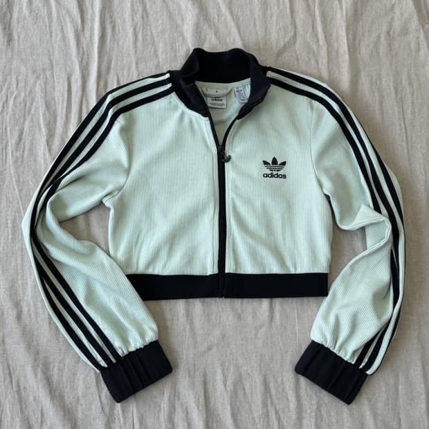 아디다스 우먼 크롭 코듀로이 트랙탑 S