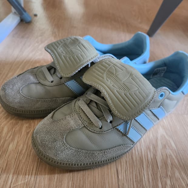 아디다스 퍼렐 삼바 휴먼레이스 265