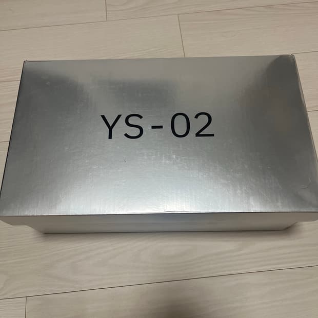 YZY YS02 us12
