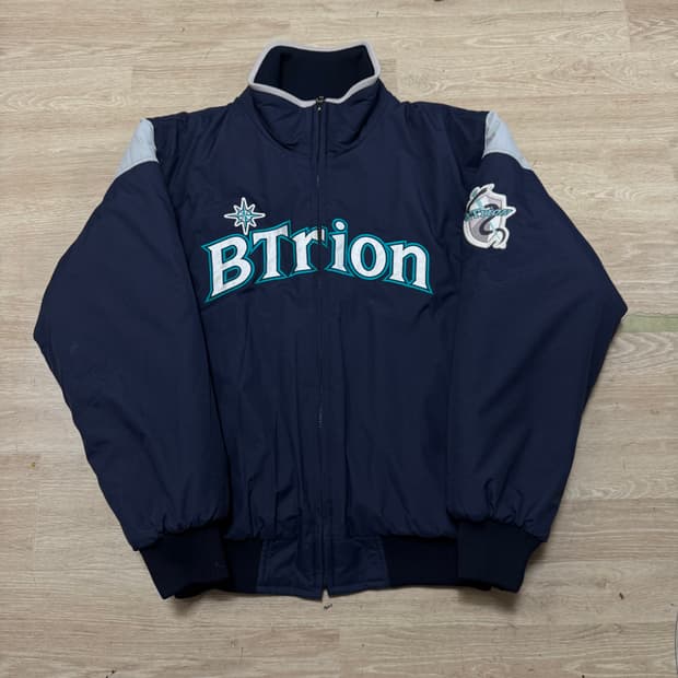 Btrion 빅로고 사이드 와펜 야구점퍼 L/100