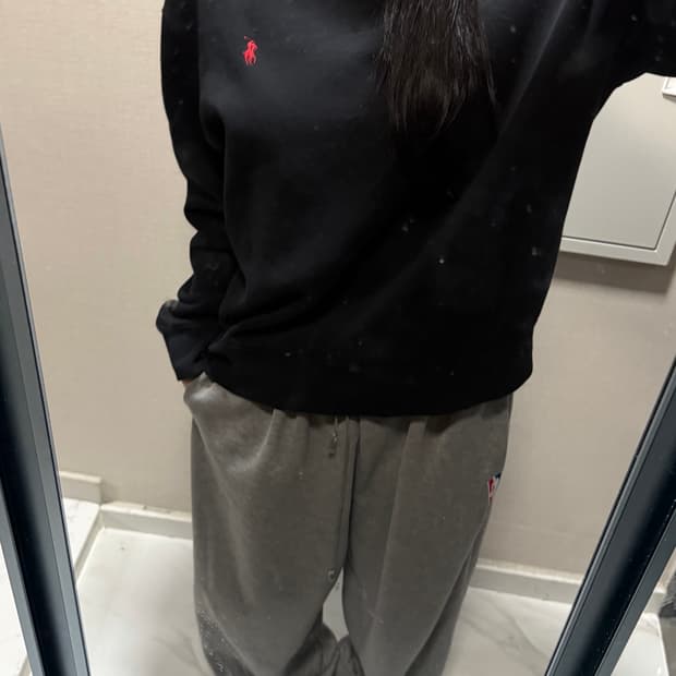 폴로 블랙 맨투맨 L