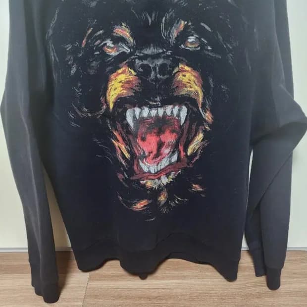 지방시 11fw 로트와일러