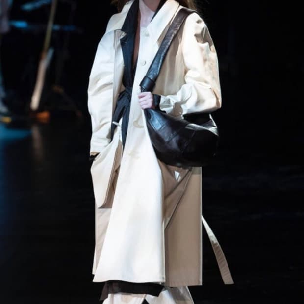 르메르 19SS 오버코트 아몬드컬러 34, 36 구합니다.