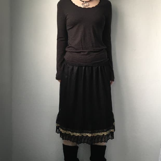 lace trimming stripe pattern sleeve