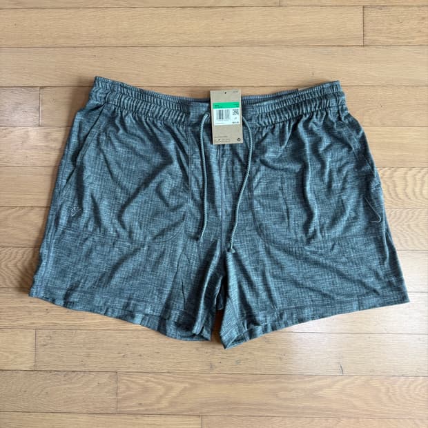 [XL] 나이키 요가 드라이핏 5인치 쇼츠 그레이 (fb7786-065)