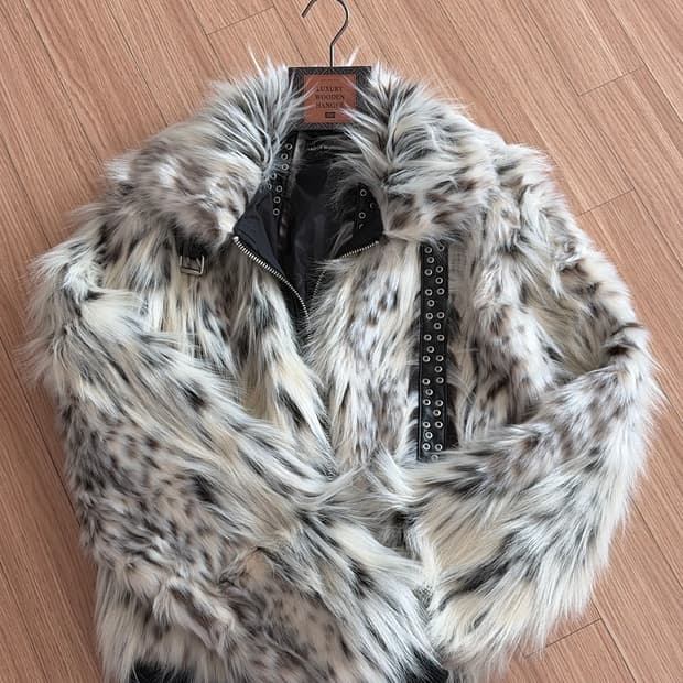 (M) 레이서 월드와이드 퍼 자켓 Snow Lynx