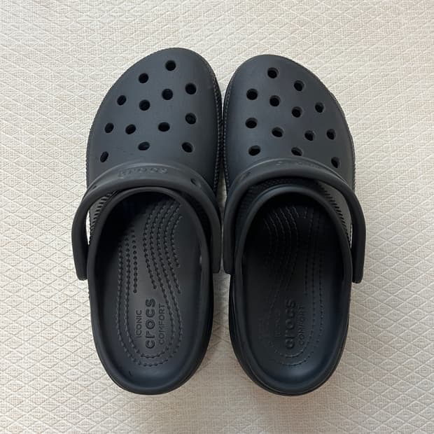 (W) 크록스 클래식 플랫폼 클로그 블랙