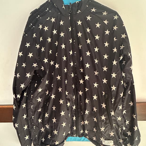 아디다스 별 바람막이 