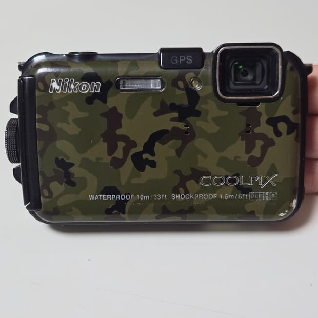 니콘 쿨픽스 AW100S 방수 카메라